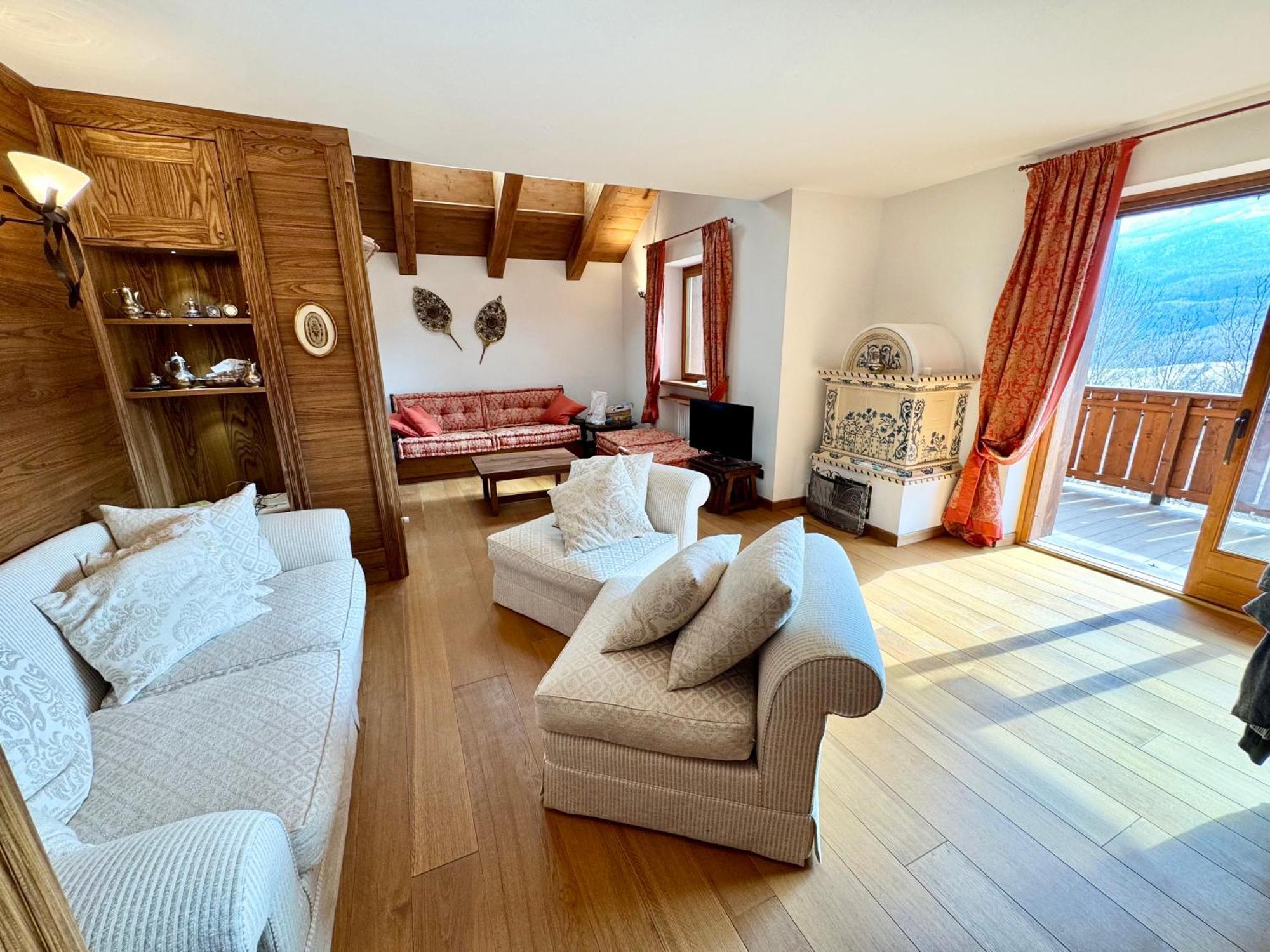 Charme Alpino E Modernita-appartamento Ristrutturato A Due Passi Dal Centro Apartment *